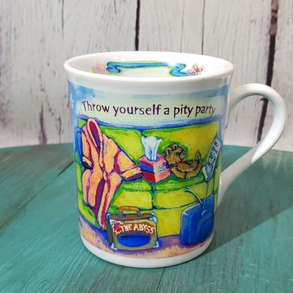 Vintage Y2K Comfort Queens Pity Party Comedy Satire Ceramic Coffee Mug Cup Gift - Picture 1 of 11